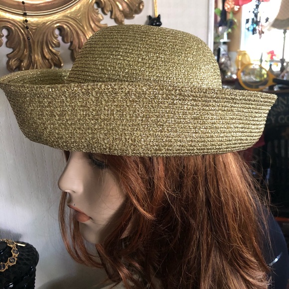 Vintage Gold Lame Molded Hat - Picture 2 of 6